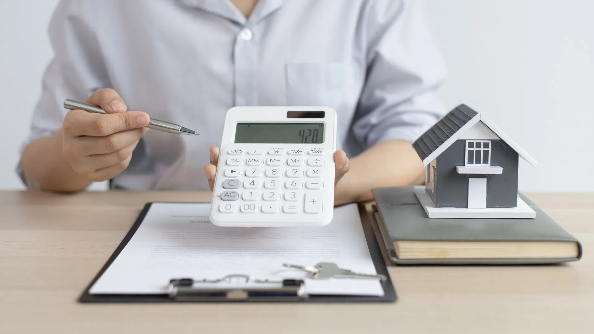 ¿Cómo calcular los costos asociados a la hipoteca?