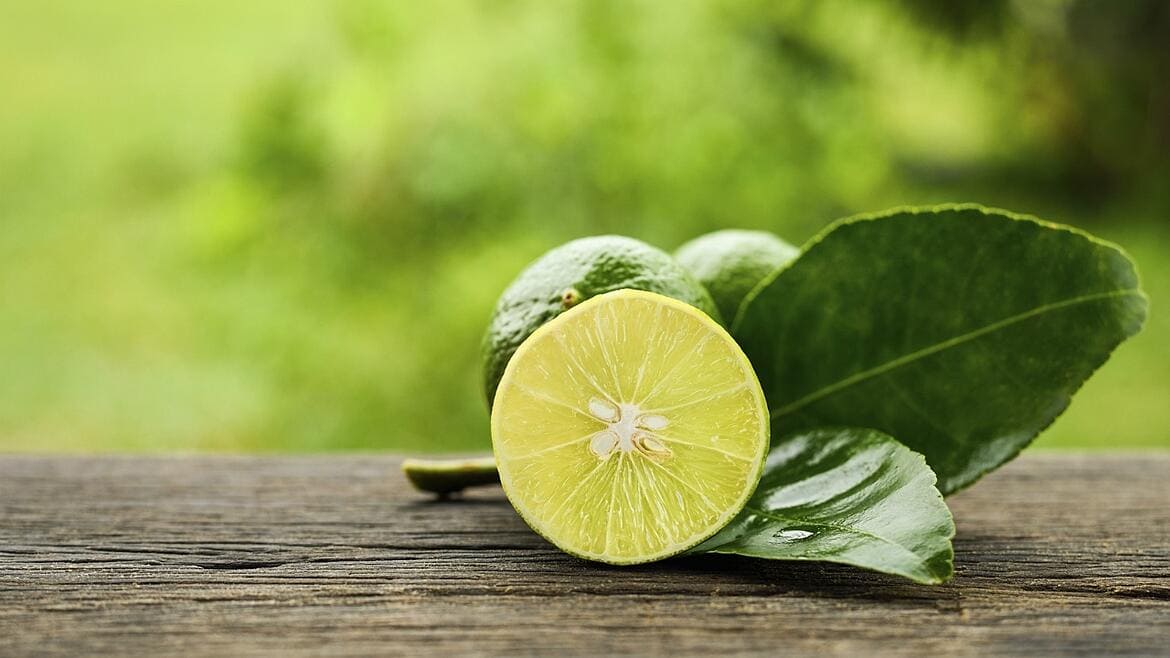 Uso de microondas para obtener jugo en los limones