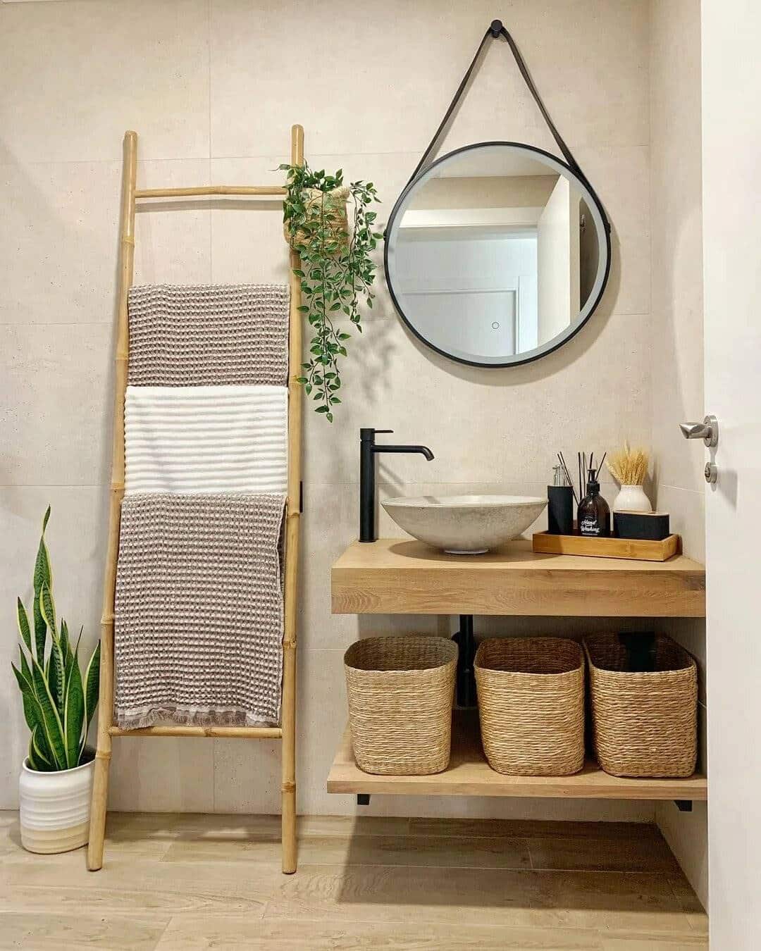 Baños Decorados con Madera y Planta